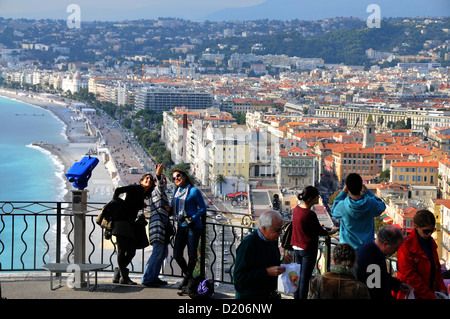 Voir à partir de la tour bellanda sur Promenade des Anglais, Nice, Côte d'Azur, France, Europe du Sud Banque D'Images