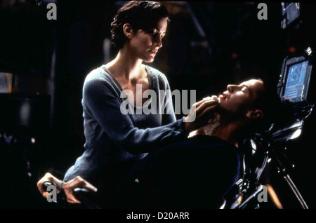 Matrix Matrix, le Trinity (Carrie-Anne Moss), Neo (Keanu Reeves) *** légende locale *** 1999 -- Banque D'Images