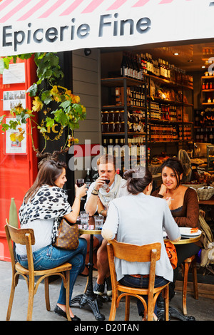 Terra Corsa, un Corse delikatessen et bistro, Rue des Martyrs, Paris, France, Europe Banque D'Images