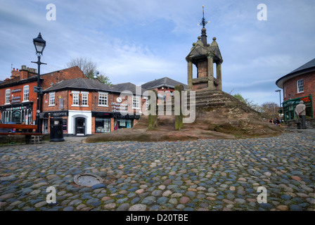 La Croix du marché en Lymm, Cheshire Banque D'Images