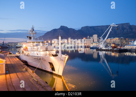 Les quais commerciaux à Victoria and Alfred Waterfront, Cape Town Banque D'Images