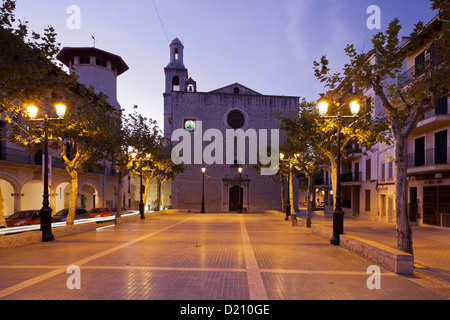 Place principale de Son Servera, Majorque, Espagne Banque D'Images