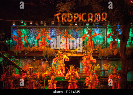 Spectacle de danse au cabaret Tropicana club show, La Havane, La Havane, Cuba, Caraïbes Banque D'Images