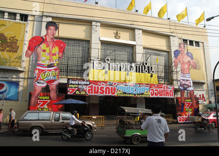 Stade de Boxe Thaï de Rajadamnern Banque D'Images