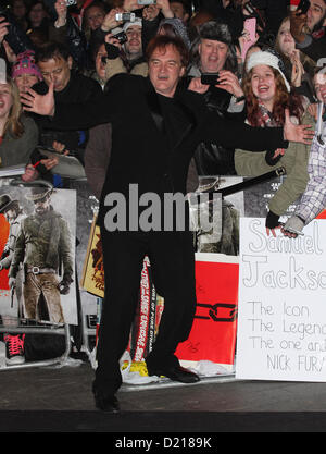 London, UK, 10/01/2013 : Quentin Tarantino arrive pour la Django Unchained - UK film premiere à Leicester Square. Crédit : Simon Matthews / Alamy Live News Banque D'Images