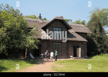 Le Cottage de la Reine Charlotte, le Royal Botanic Gardens, Kew, Surrey, Angleterre. Banque D'Images