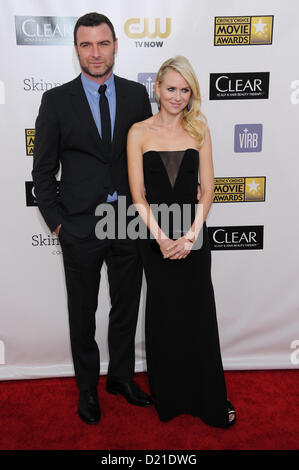 Naomi Watts et Liev Schreiber arrivent au 18e choix critiques Film Awards à Santa Monica, Californie, USA, le 10 janvier 2013 Banque D'Images