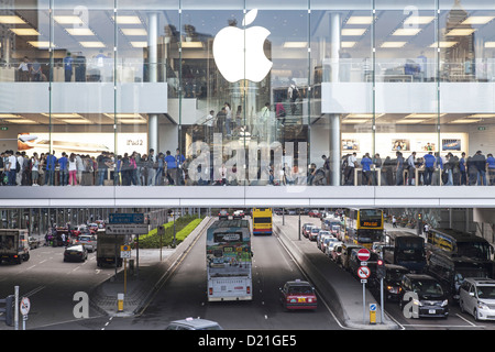 Espace de vente au détail Apple Store au-dessus de l'animation dans la rue, l'IFC Mall, Hongkong, Chine, Asie Banque D'Images