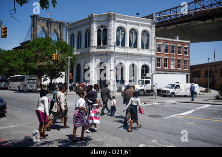 Pizza Grimaldi sous pont de Brooklyn, New York, USA Banque D'Images