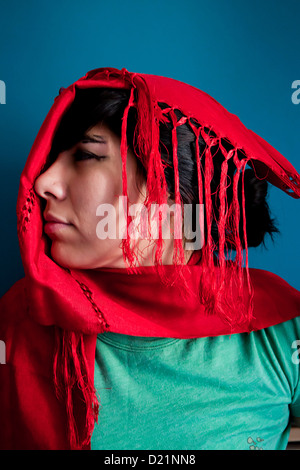 Portrait de femme vêtue d'un costume traditionnel mexicain Banque D'Images