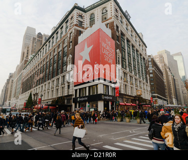 Macy's au cours de l'approche de Noël, la ville de New York, USA Banque D'Images