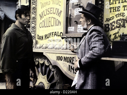 Cain Killer plus mort que vivant Clint Walker, Vincent : 18 Jahre hat 'Caïn" (Clint Walker) im Gefaengnis Banque D'Images