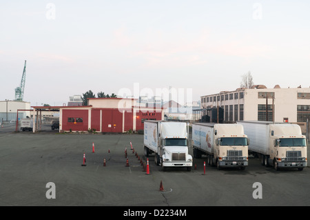 Semis stationné à mare island, près de vallejo en Californie Banque D'Images