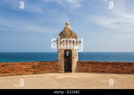 Puerto Rico, San Juan, San Cristobal, Château tour de garde et la mer Banque D'Images