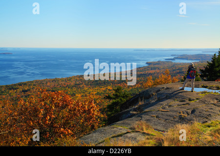 Avis de Penobscot Bay de Bald Rock Mountain Trail, Camden, Maine, USA Banque D'Images