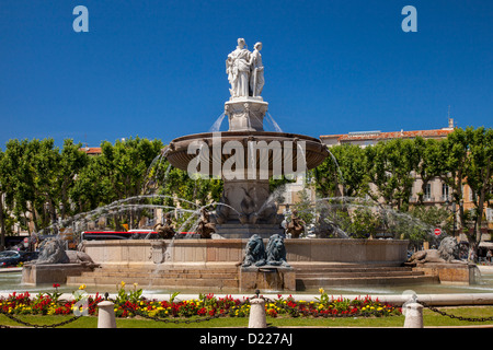 La fontaine de la rotonde ornée à Aix-en-Provence, France Banque D'Images