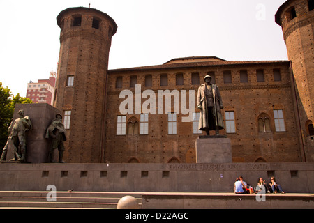 L'Emanuele Filiberto Duca D'Aosta monument à Turin Italie Banque D'Images