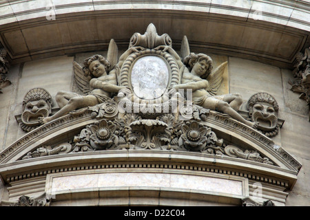 Les détails architecturaux de l'Opéra National de Paris : façade avant. Banque D'Images