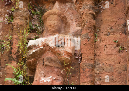 Sculptures sur pierre trouvées sur les murs extérieurs de la mon fils ruines Cham au Vietnam Banque D'Images