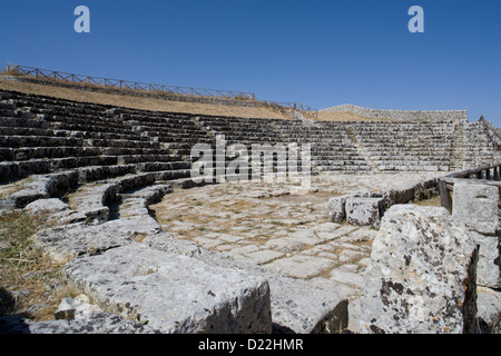 Sicile - & Palazzolo Acreide Akrai : Teatro Greco [théâtre grec] Banque D'Images