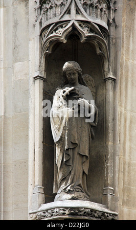 Angel, l'Église Saint-Bernard de la Chapelle, Paris Banque D'Images