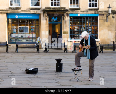 Bain dans le Somerset en Angleterre est une destination touristique dynamique, même en hiver. Banque D'Images