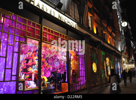 Vitrine décorée pour Noël, Knightsbridge, Londres Banque D'Images