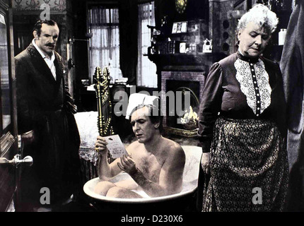 Das Privatleben de vie privée de Sherlock Holmes Sherlock Holmes Colin Blakely, Robert Stephens, Irene Handl Gespannt Banque D'Images