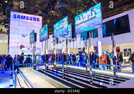 Las Vegas, USA. Jan 11, 2013. Le stand Samsung au CES qui a eu lieu à Las Vegas le 11 janvier 2013 , CES est le premier consommateur mondial-electronics show et des entreprises du monde entier viennent pour montrer leurs dernières innovations. Banque D'Images