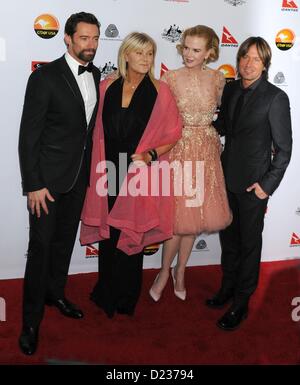 12 janvier 2013 - Los Angeles, Californie, USA - 12 Jan 2013 - Los Angeles, Californie, USA - l'acteur Hugh Jackman, épouse DEBORRA LEE FURNESS, l'actrice Nicole Kidman, le chanteur KEITH URBAN au 2013 G'DAY USA Los Angeles gala cravate noire en l'honneur de Paul Hogan, Rose Bryne, John Travolta a tenu à l'hôtel JW Marriot à LA LIVE, Los Angeles. (Crédit Image : © Paul Fenton/ZUMAPRESS.com) Banque D'Images