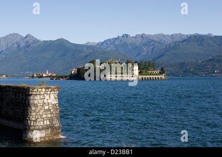 Piémont : îles Borromées - Isola Bella [Foreground] et de l'Isola dei Pescatori vu de Stresa Banque D'Images