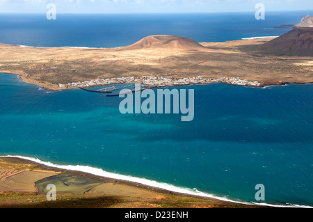 Vue de Isla la Graciosa de Mirador del Rio Lanzarote, îles Canaries, Espagne Banque D'Images