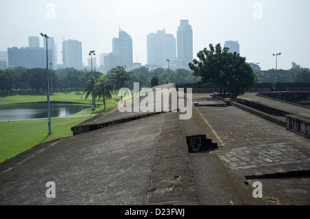 Vieux remparts de la ville Intramuros Manila Banque D'Images