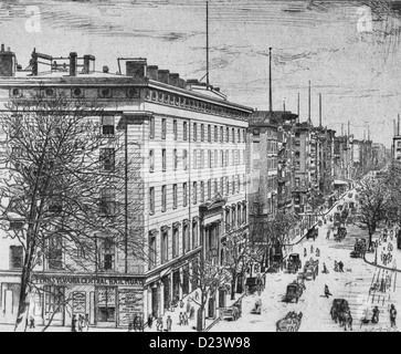 L'Astor House Broadway, 1867 Eau-forte montre l'Astor House, un hôtel dans une zone commerciale à l'angle de Broadway et Vesey Streets à New York City Banque D'Images