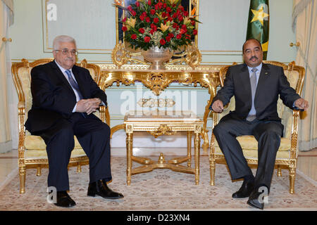 Tunis, Tunisie. 13 janvier 2013. Le président palestinien Mahmoud Abbas (Abou Mazen) se réunit avec le président mauritanien en Tunisie, le 13 janvier 2013 (Crédit Image : © Thaer Ganaim APA/Images/ZUMAPRESS.com) Banque D'Images