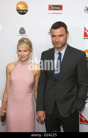 L'acteur Liev Schreiber et Naomi Watts actrice partenaire assister à assister à la G'DAY USA Los Angeles gala cravate noire à l'hôtel JW Marriott à Los Angeles, USA, le 12 janvier 2013. Photo : Hubert Boesl/dpa Banque D'Images