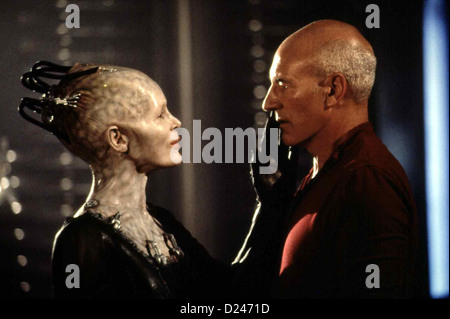 Star Trek - Der erste Kontakt Star Trek : First Contact Alice Krige, Patrick Stewart Die Borg-Koenigin (Alice Krige) bezirzt Banque D'Images