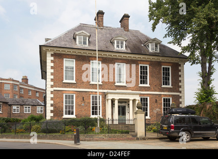 17e siècle Newport House classé grade II Dogpole Shrewsbury, autrefois la maison de Seigneur Newport et plus tard le Comte de Bradford. Banque D'Images