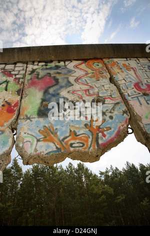 Sosnowka, Pologne, un morceau du Mur de Berlin avec des Banque D'Images