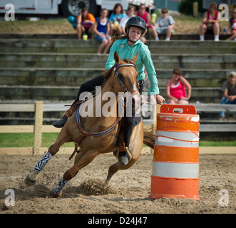 Les jeunes montrent à 4H et en concurrence avec les animaux Maryland State Fair à Linthicum MD Banque D'Images