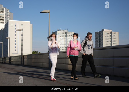 Berlin, Allemagne, les jeunes sur la Promenade Marzahner Banque D'Images