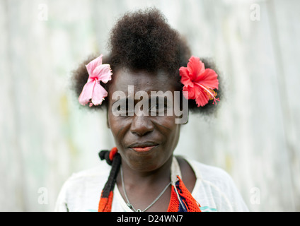 Femme de la région autonome de Bougainville, en vêtements traditionnels, la Papouasie-Nouvelle-Guinée Banque D'Images