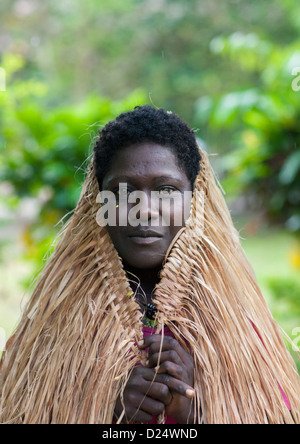 Femme de la région autonome de Bougainville, en vêtements traditionnels, la Papouasie-Nouvelle-Guinée Banque D'Images