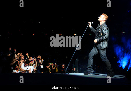 Barcelone, Espagne, Leadsaenger Bono du groupe de rock irlandais U2 Banque D'Images