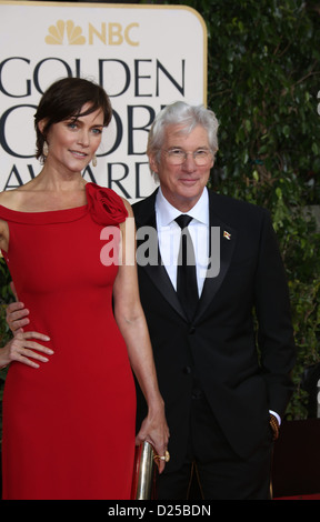 Acteurs Richard Gere et Carey Lowell arrivent à la 70e assemblée annuelle Golden Globe Awards présenté par la Hollywood Foreign Press Association (HFPA,, à l'hôtel Beverly Hilton à Beverly Hills, USA, le 13 janvier 2013. Photo : Hubert Boesl Banque D'Images