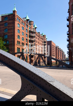 Entrepôts Speicherstadt historique à Hambourg, vue depuis le pont Wandrahm Banque D'Images