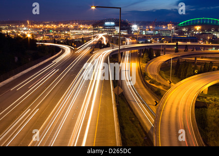 ROUTE 5 Interstate Highway INTERCHANGE SEATTLE WASHINGTON STATE USA Banque D'Images