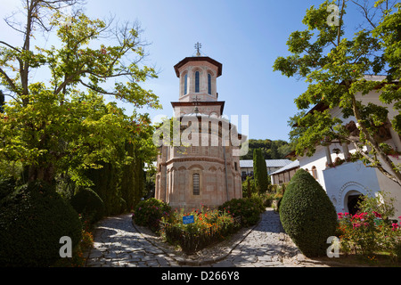 Manastirea monastère dintr-un Lemn, un monastère de jardin en Valachie, fondée vers 1660. La Roumanie. Banque D'Images