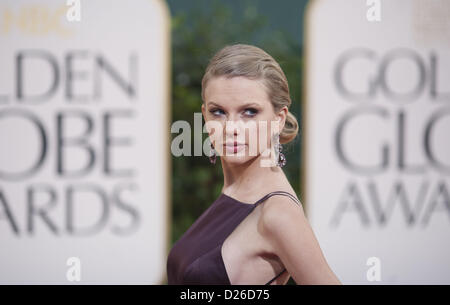 13 janvier 2013 - Los Angeles, Californie, USA - Chanteur Taylor Swift arrive à la 70e Golden Globe Awards annuel qui a eu lieu au Beverly Hilton Hotel, le 13 janvier 2013 à Beverly Hills, Californie. .ARMANDO ARORIZO/PI (crédit Image : © Armando Arorizo/Pi/Prensa Internacional/ZUMAPRESS.com) Banque D'Images