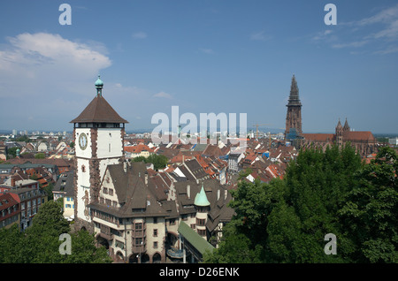 Freiburg, Allemagne, donnant sur le centre historique de Fribourg Banque D'Images